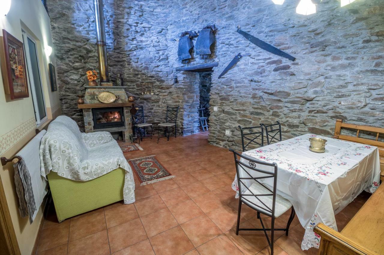 Casa Rural La Fuente Tejedo del Sil Exterior foto